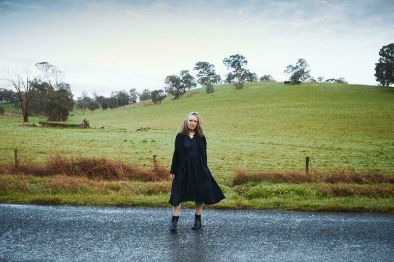 THE UNDERGROUND LOVERS’ PHILIPPA NIHILL Releases New Single Ahead Of New Solo Album