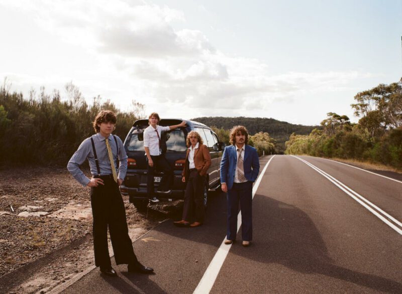 THE RIONS Drop Escapist New Single ‘Minivan’ + Announce Debut EP